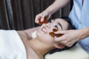 Apa Itu Facial Wajah dan Manfaatnya untuk Kesehatan Kulit?